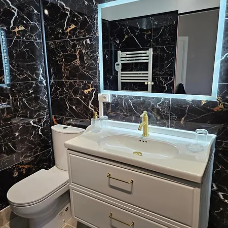 לינה וארוחת בוקר Hotes Du Pont Lafont 3*