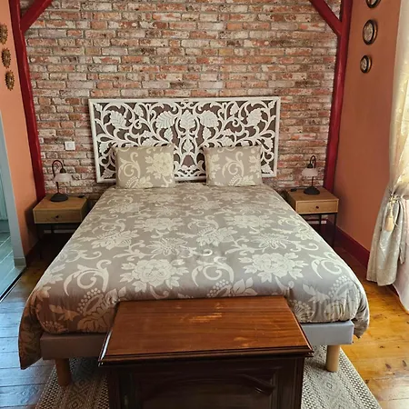 Hotes Du Pont Lafont Saint-Denis-lès-Martel